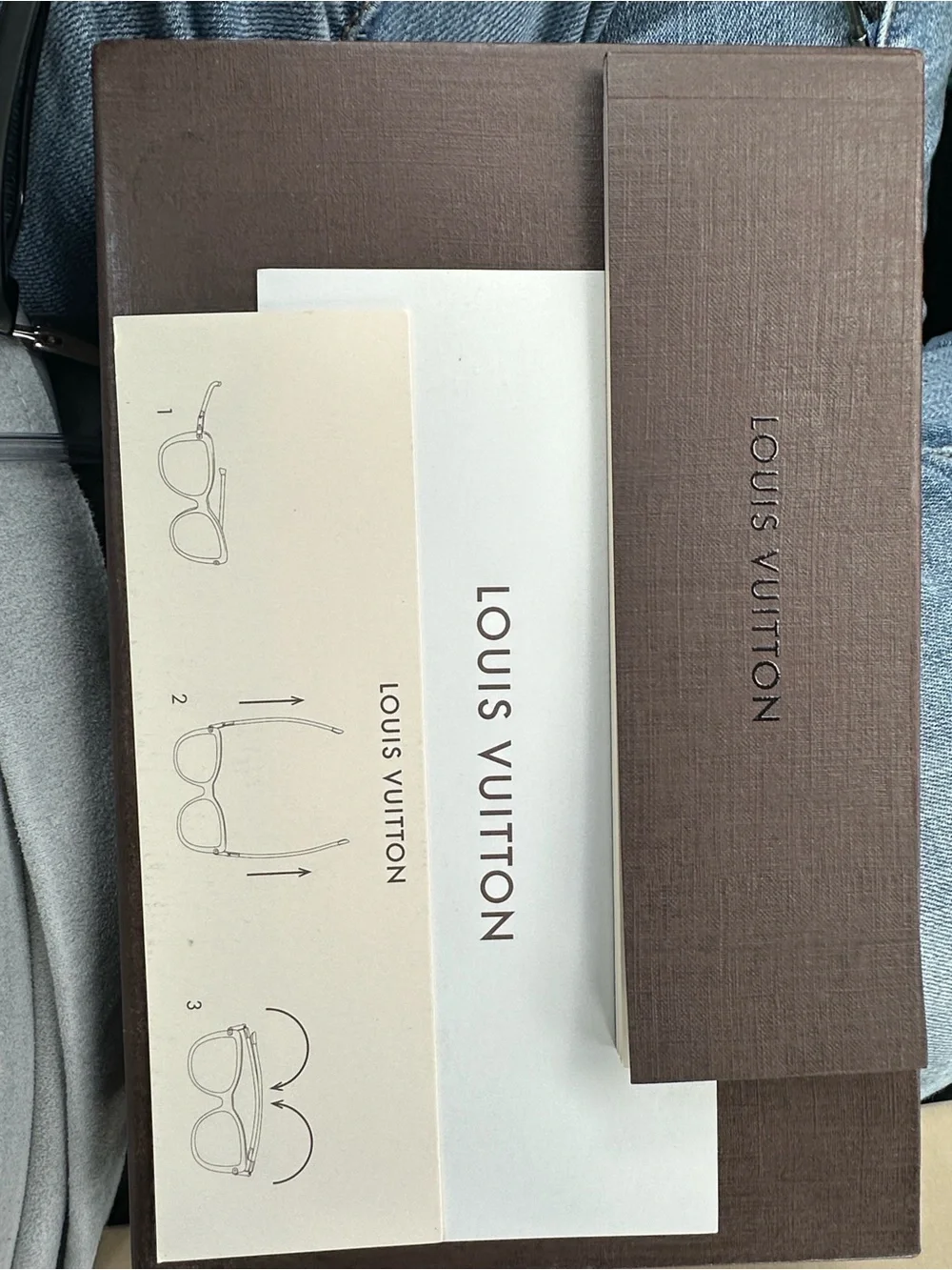 Louis Vuitton Damier Alliance Sunglasses Model Z0771W LV box pouch cloth papers